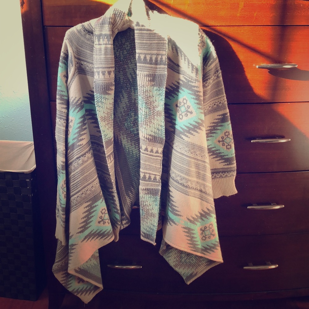Blanket cream and blue aztec pattern sweater